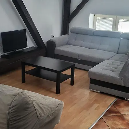 Apartment 777 2