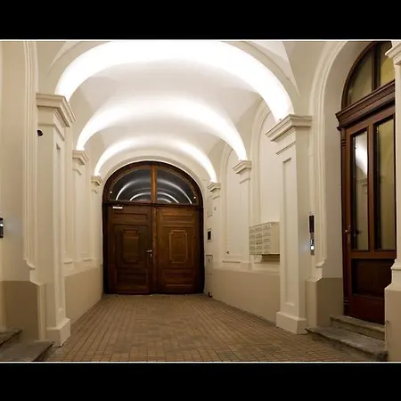 Apartment 777 2 *
